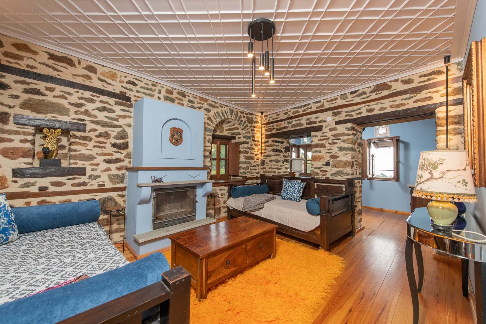 apartment-suite-forest-2