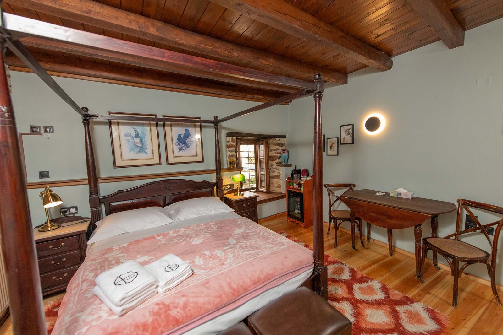 deluxe-room-herons-2