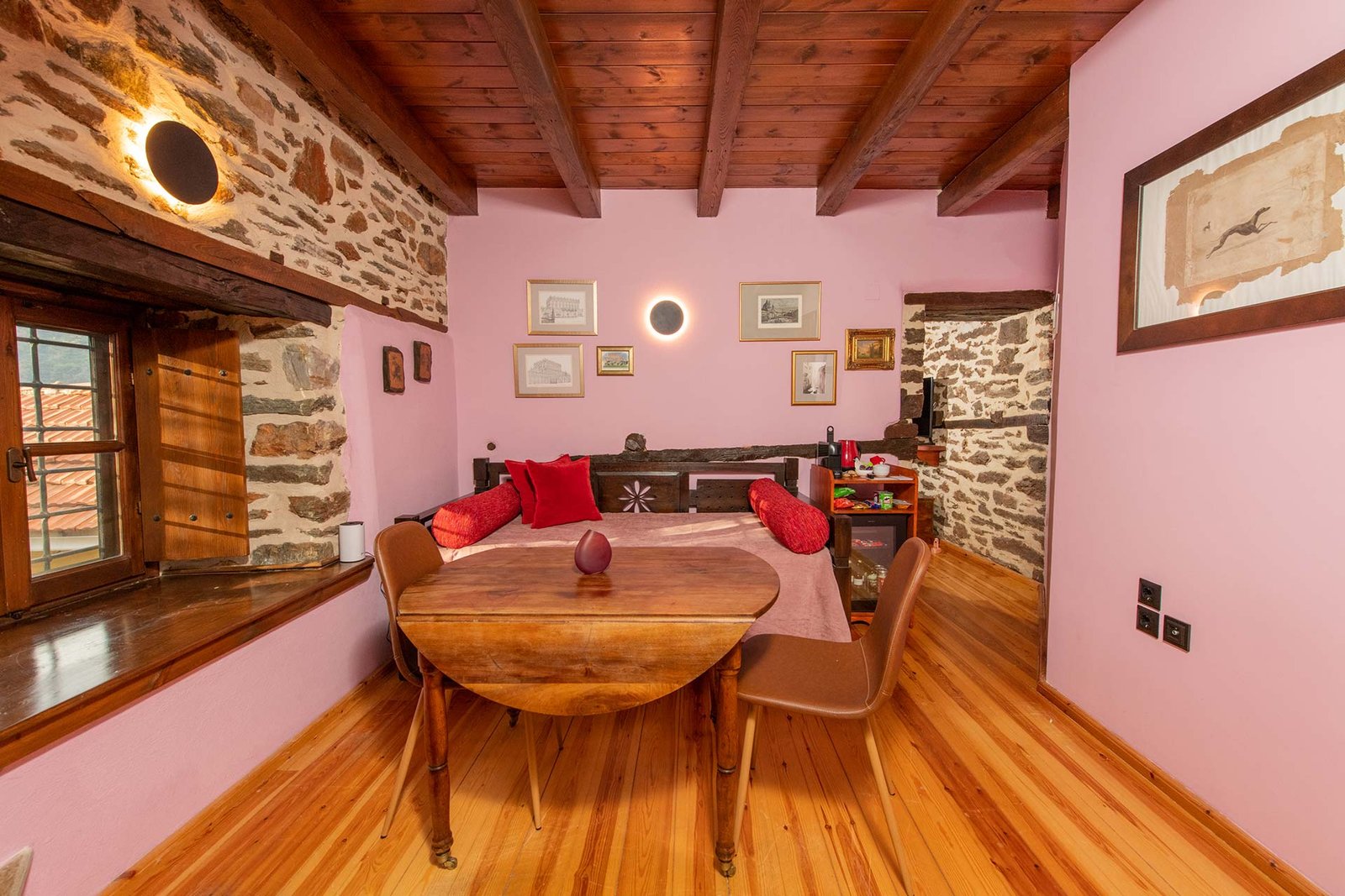 deluxe-suite-flowers-4